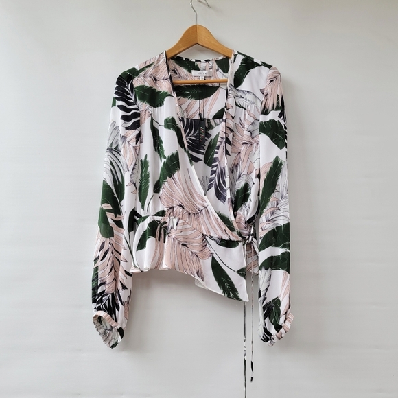 Milly Kia Silk Blouse Size 10 Green White Pink 100% Wrap Peplum Floral Top - Picture 16 of 16